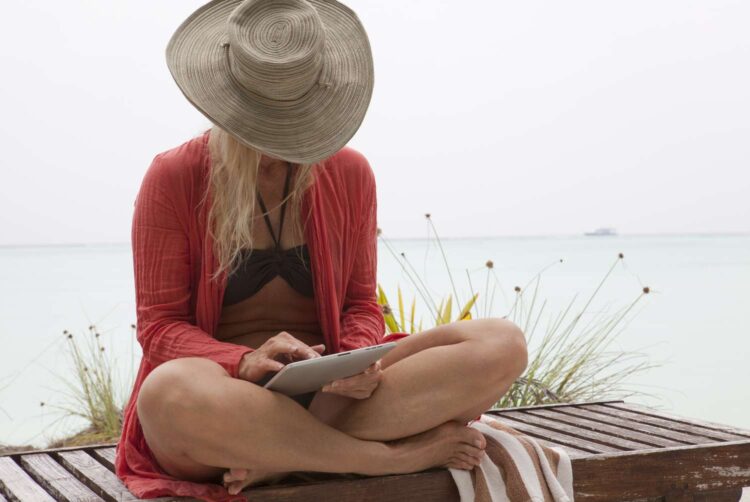 jasmine canrolls feet 5