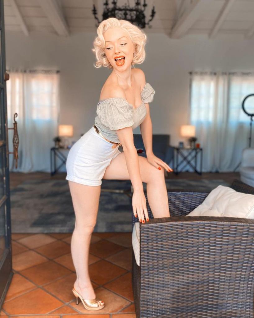 Jasmine Chiswell Feet