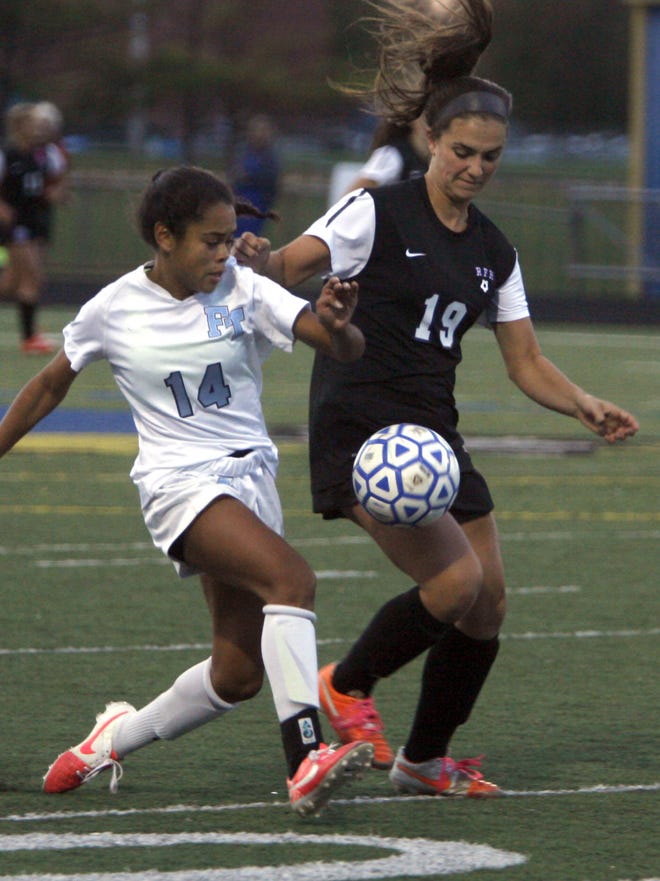 jasmine colbert feet 4