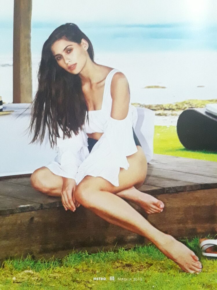 jasmine curtis smith feet 1