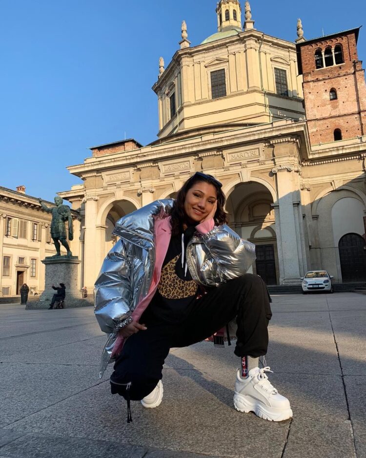 jasmine gaziza muller feet