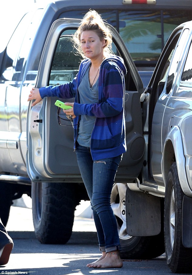 jasmine pilchard gosnell feet 5