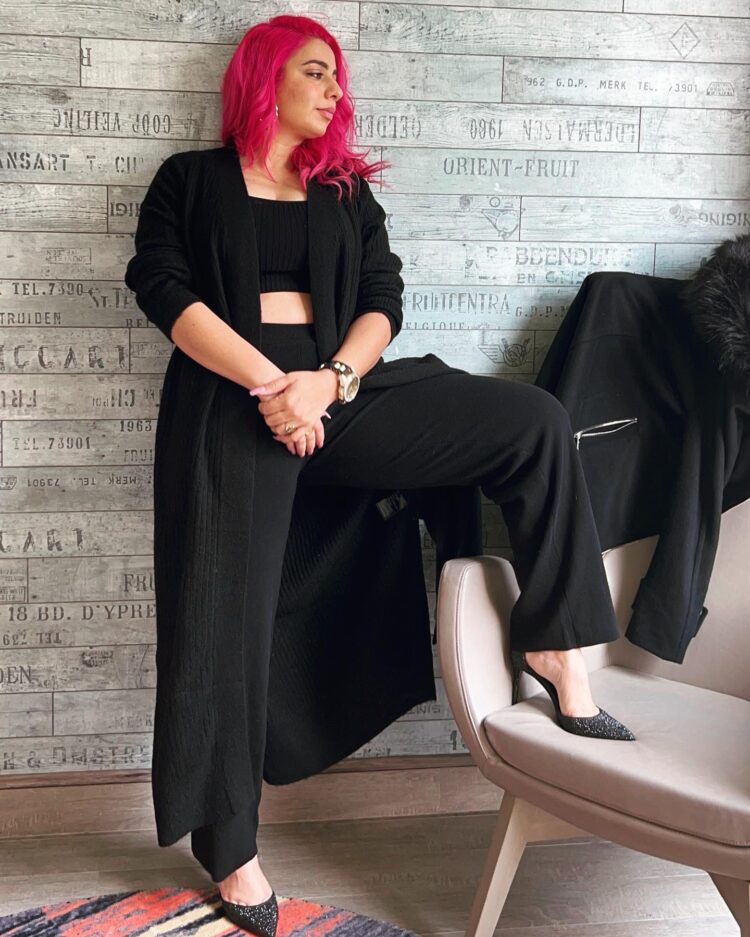 jasmine sandlas feet 6