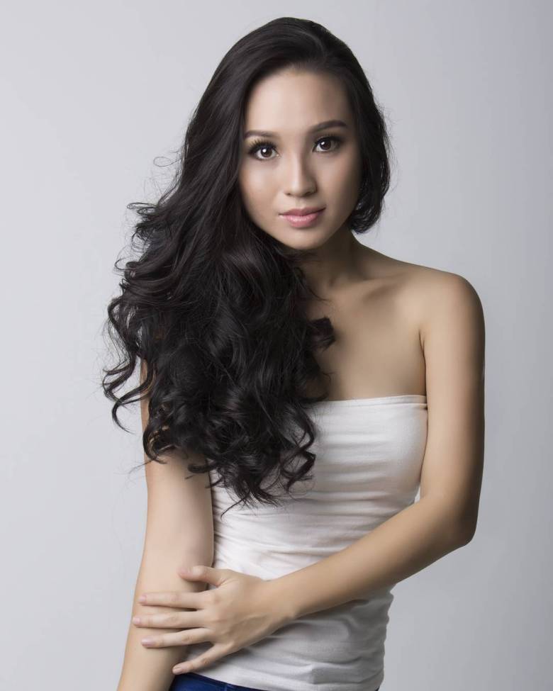 jasmine suraya chin xian mei feet 6