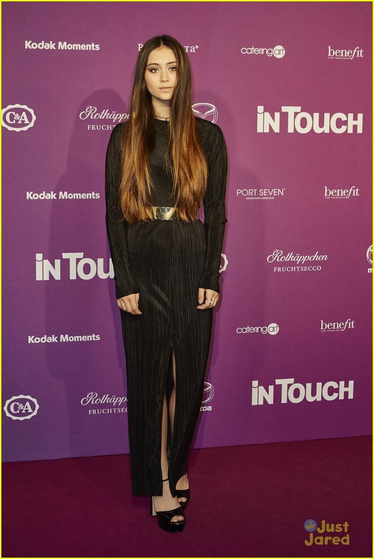 jasmine thompson feet 5