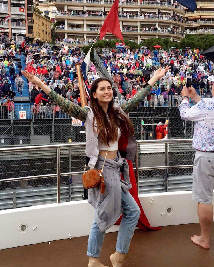 jasmine thompson feet 6