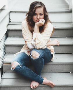 jasmine willis feet 3