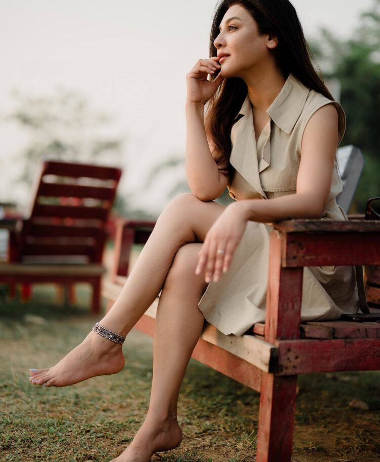 jaya feet 2