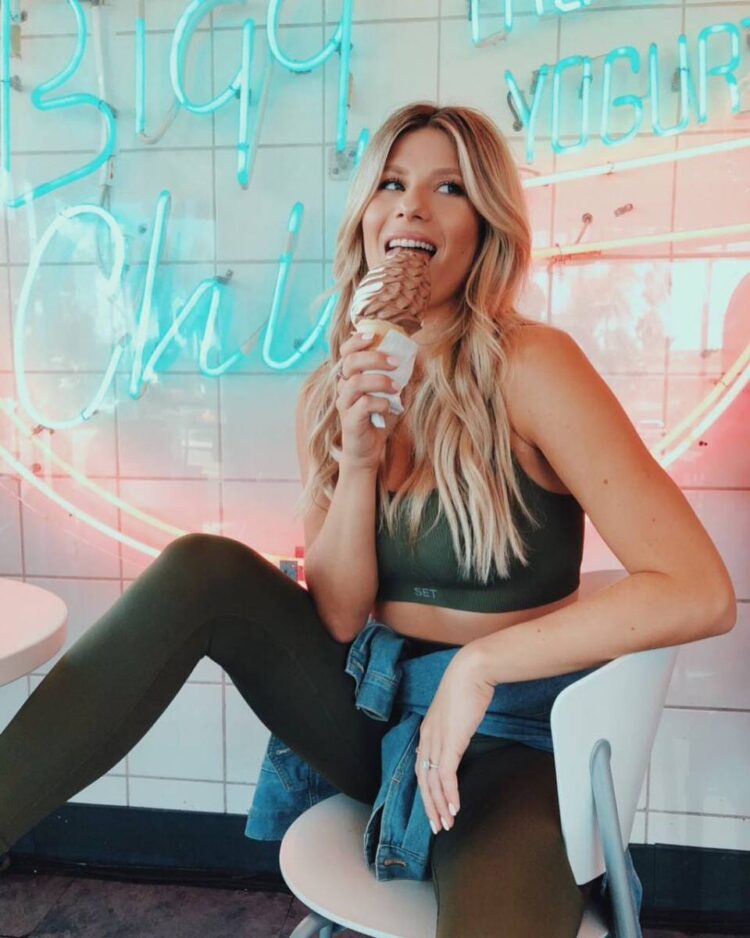 jaylee merrill feet 4