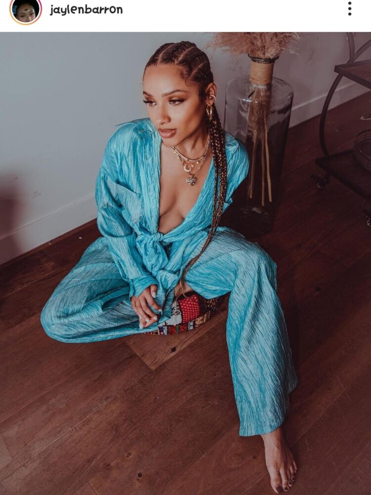 jaylen barron feet 3