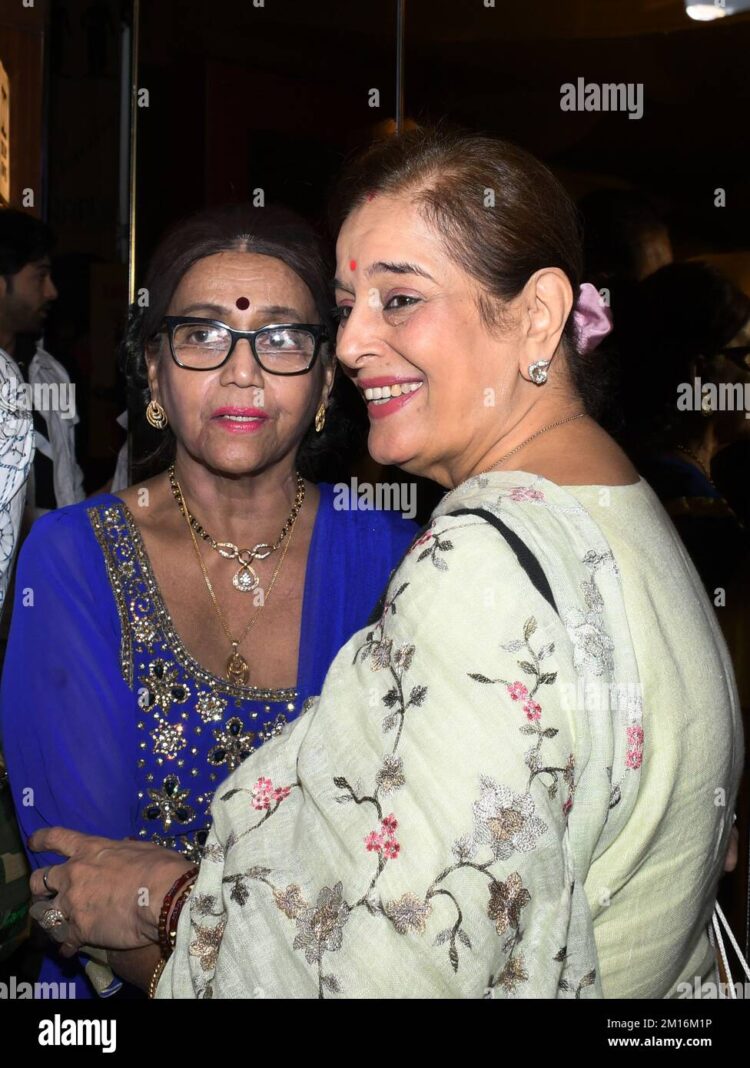 jayshree gadkar feet 4