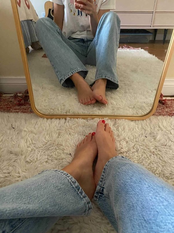 jazmin gaunna feet 3