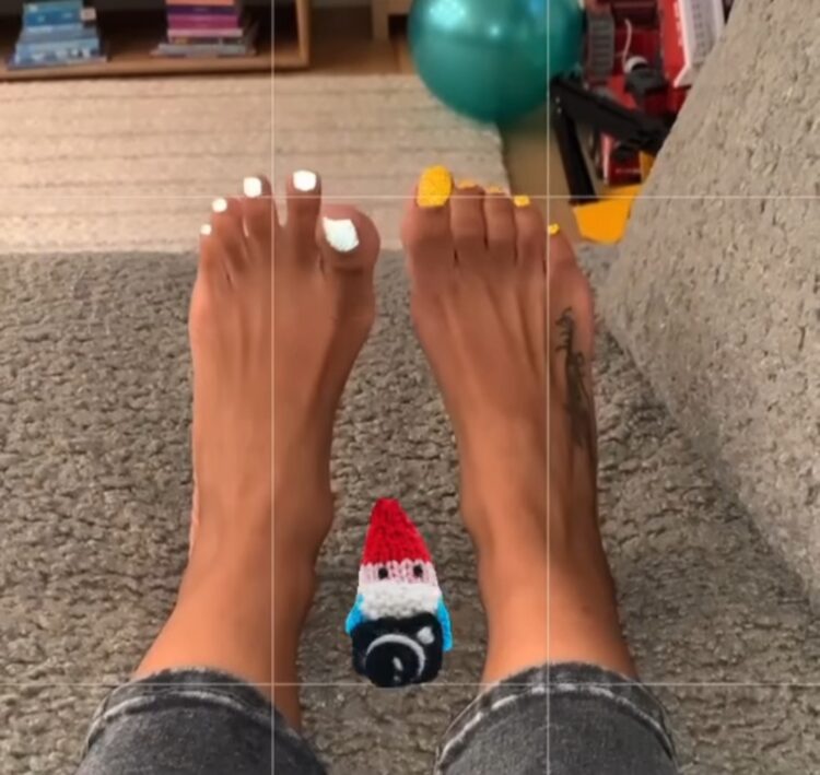 jazmyn w feet 1