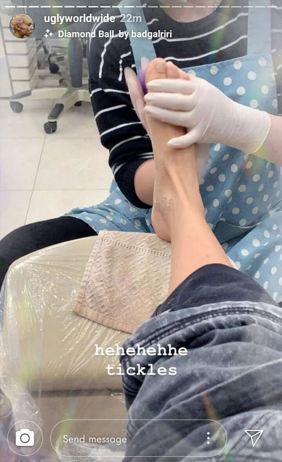 jazzeppi zanaughtti feet 3