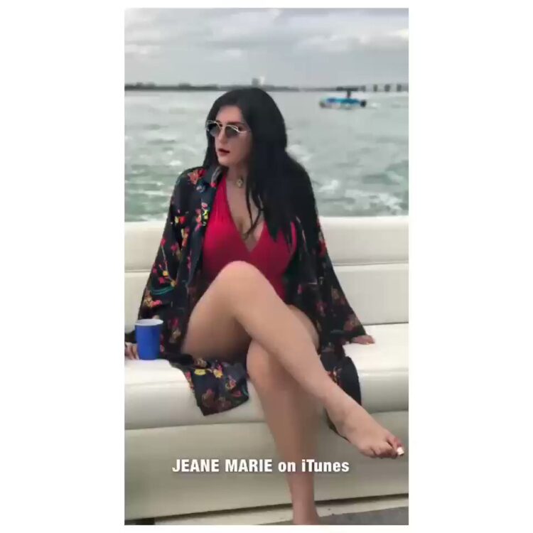 jeane marie feet 2