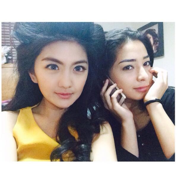 jeanenit iswara feet 3