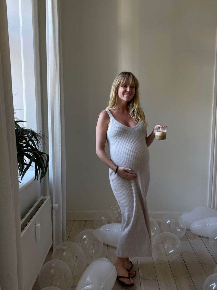 jeanette friis madsen feet 6