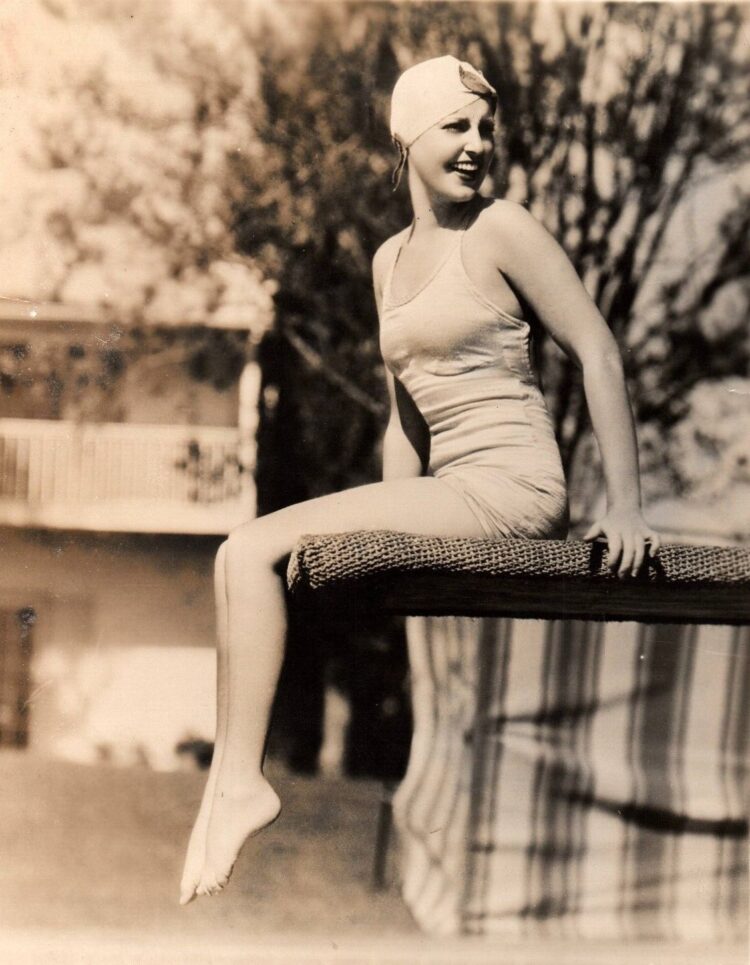 jeanette macdonald feet 2