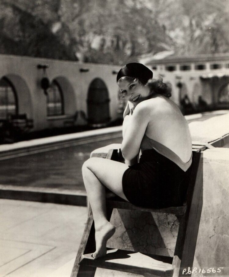 jeanette macdonald feet