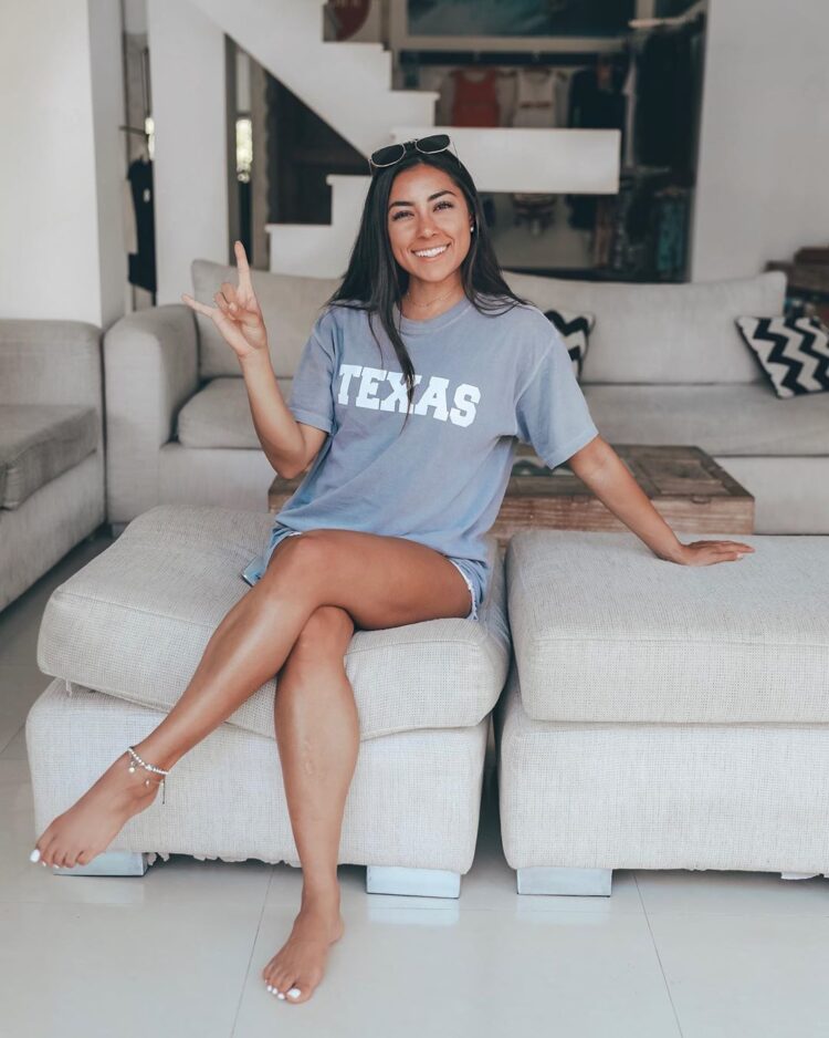 jeanine amapola feet