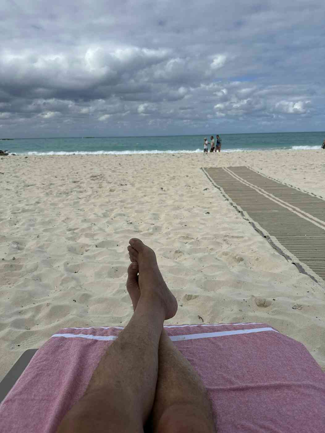 jeanine beatrice feet 3