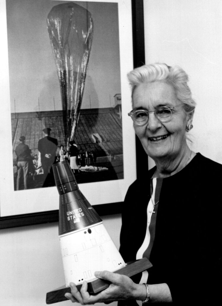 jeannette piccard feet 3