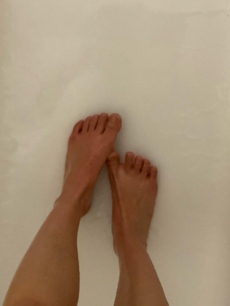 jemma johnson feet scaled