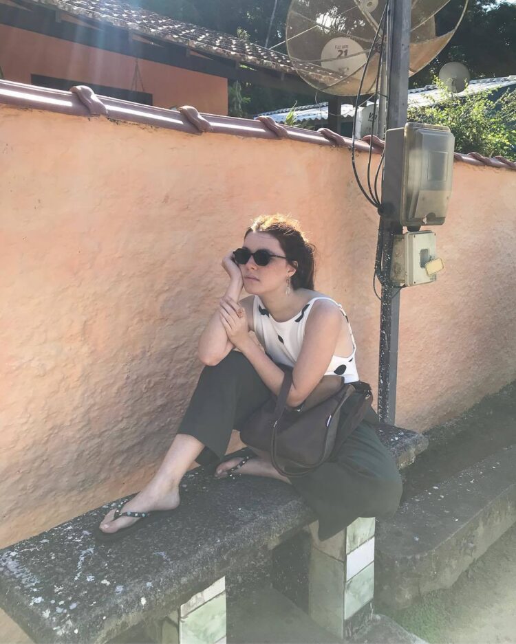 jen de oliveira feet 4