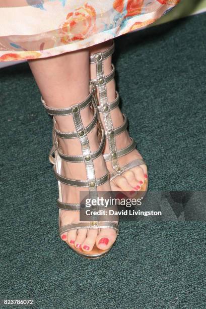 jen lilley feet 5