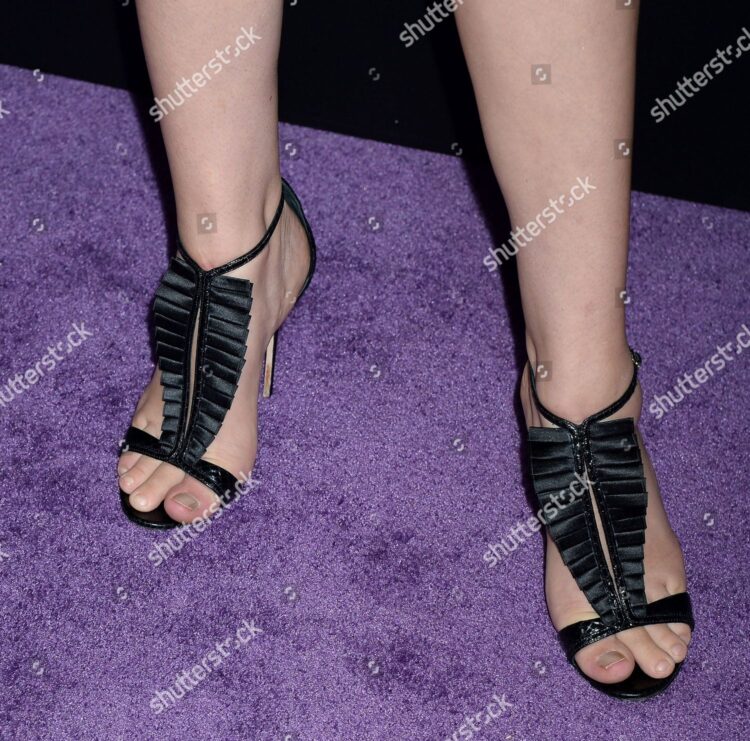 jena malone feet