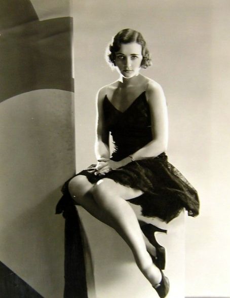 jeneve mitchell feet 4