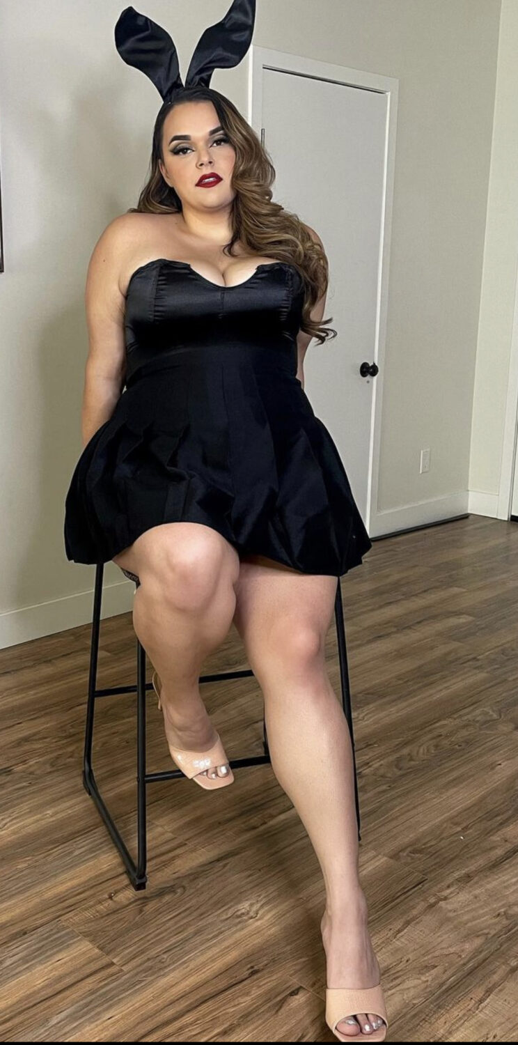 jenicka lopez feet 3