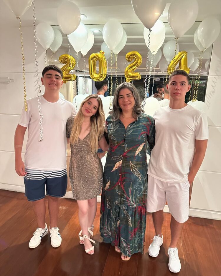 jeniffer oliveira feet 6