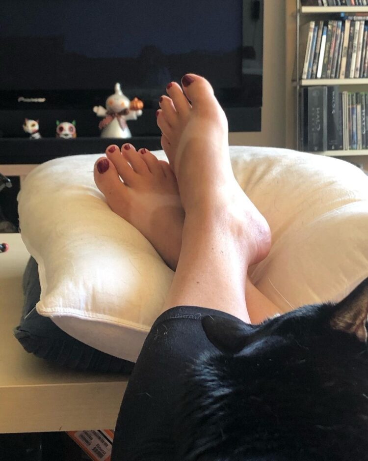 jenna busch feet