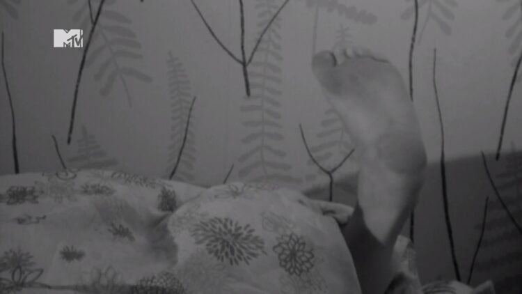 jenna jonathan feet 5