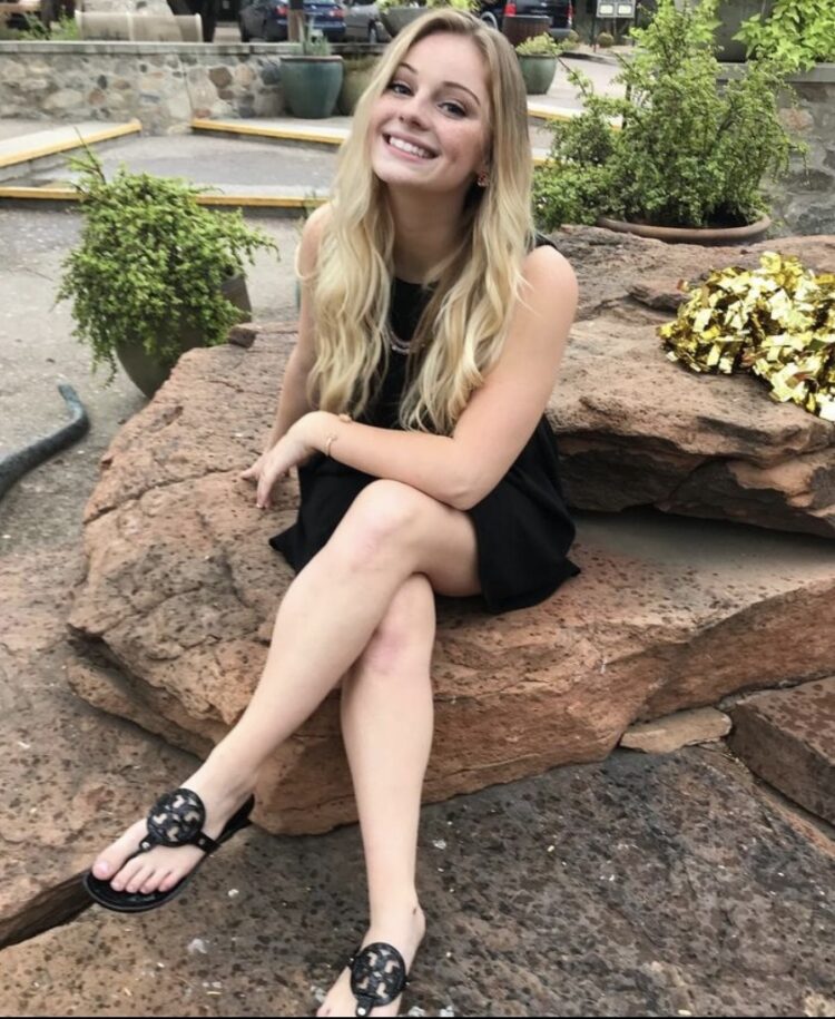 Jenna Renae Feet