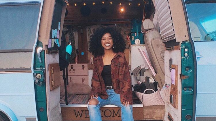 jennelle eliana feet 5