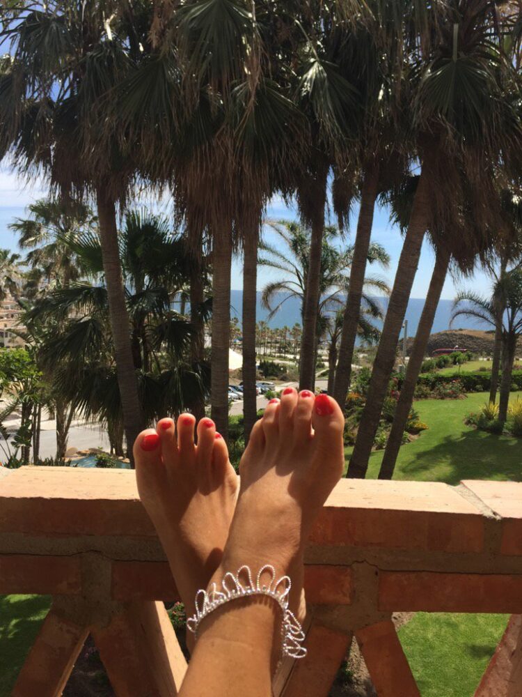 jennie bond feet 2
