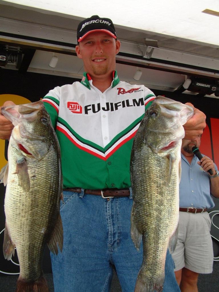 jennie r strader feet 5