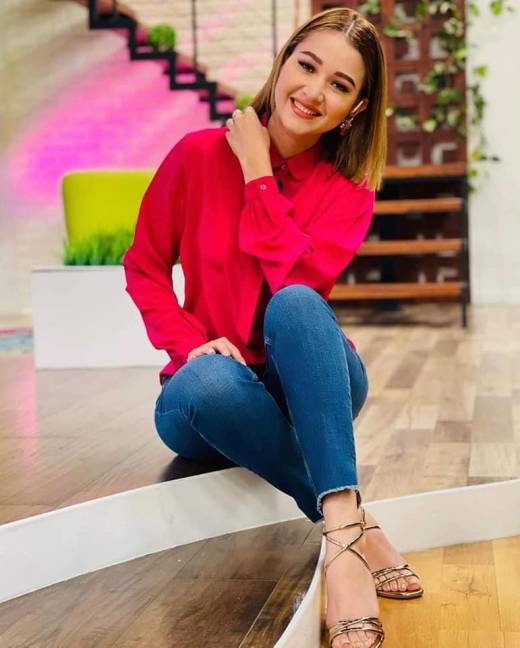 jennifer aplicano feet