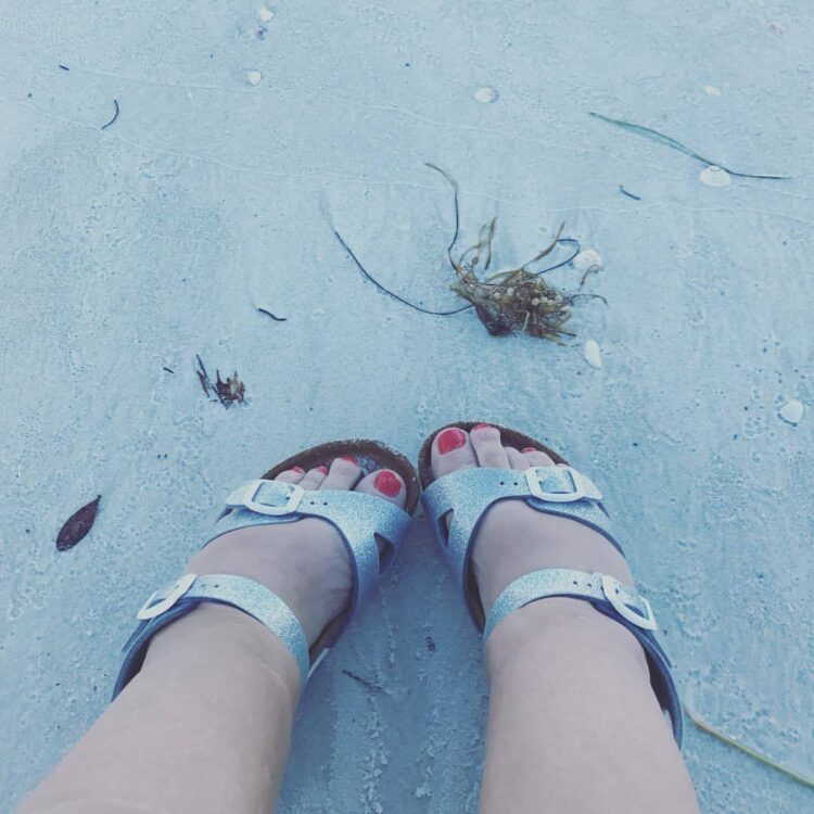 jennifer arnold feet 1