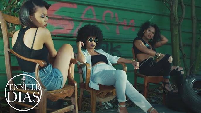 jennifer dias feet 5