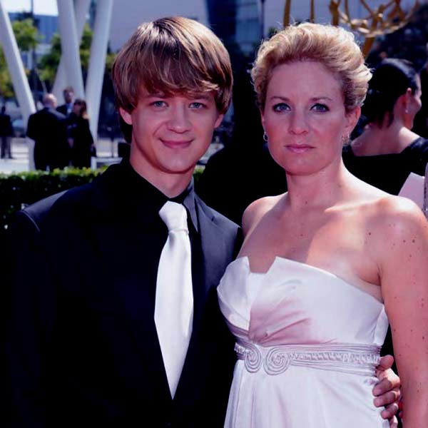 jennifer earles feet 3