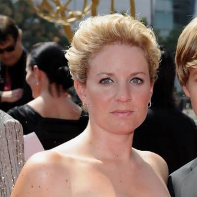 jennifer earles feet 4