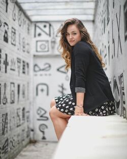 jennifer elizabeth willis feet 3