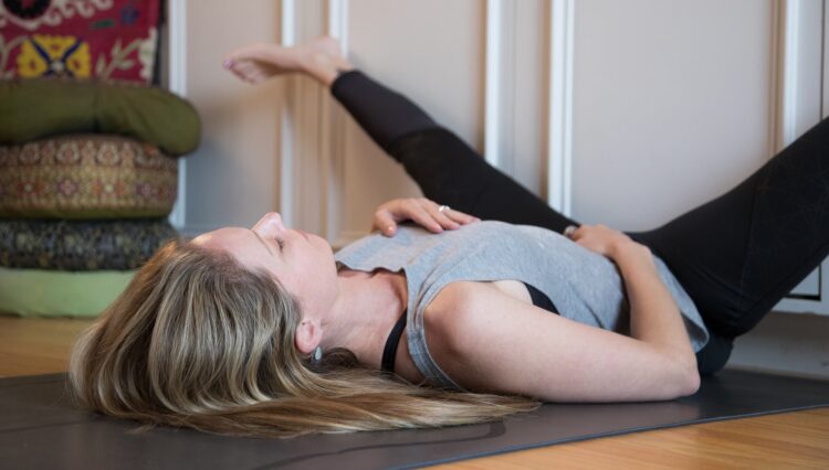 jennifer elliott feet 5