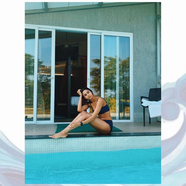 jennifer erica feet 6