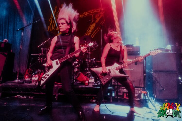 jennifer finch feet 6