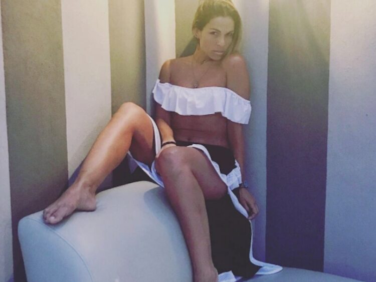 jennifer garcia feet 2