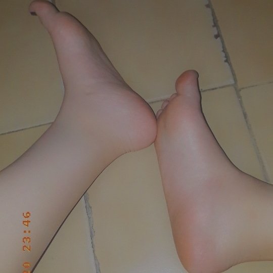 jennifer hernandez feet